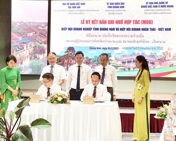 Hiệp hội Doanh nghiệp tỉnh Quảng Nam và Hiệp hội Doanh nhân Thái – Việt Nam ký kết Bản ghi nhớ hợp tác kết nối doanh nghiệp Quảng Nam- Thái Lan